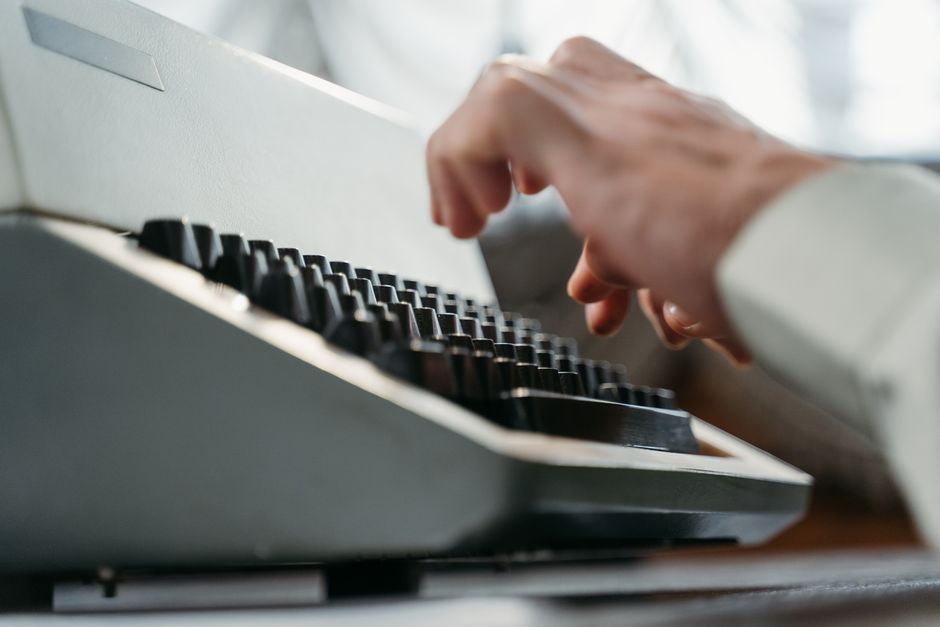 Dall’idea alla scheda prodotto: una pipeline AI per piccoli editori e autori indipendenti
